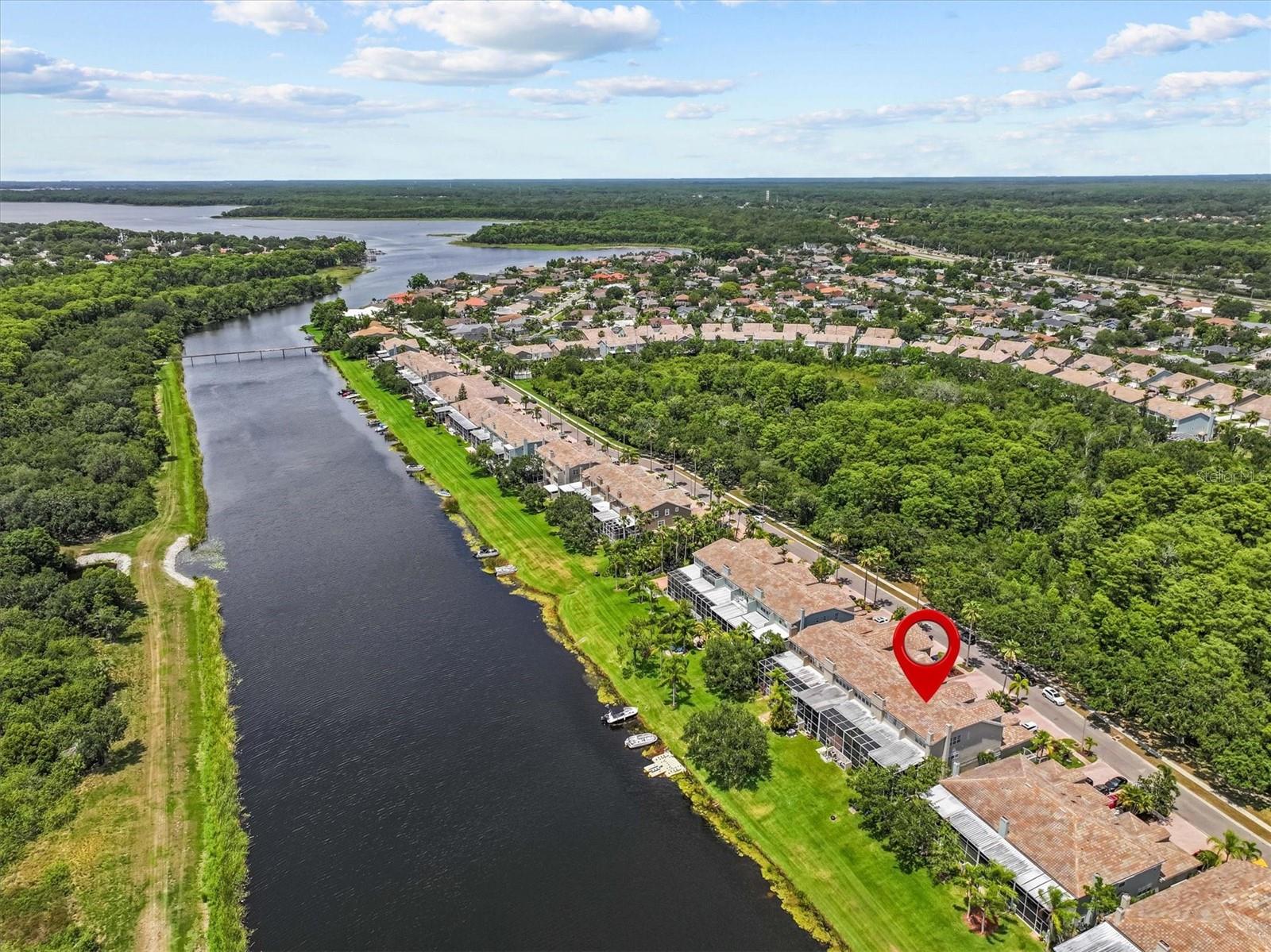 Listing photo id 66 for 1622 Lago Vista Boulevard