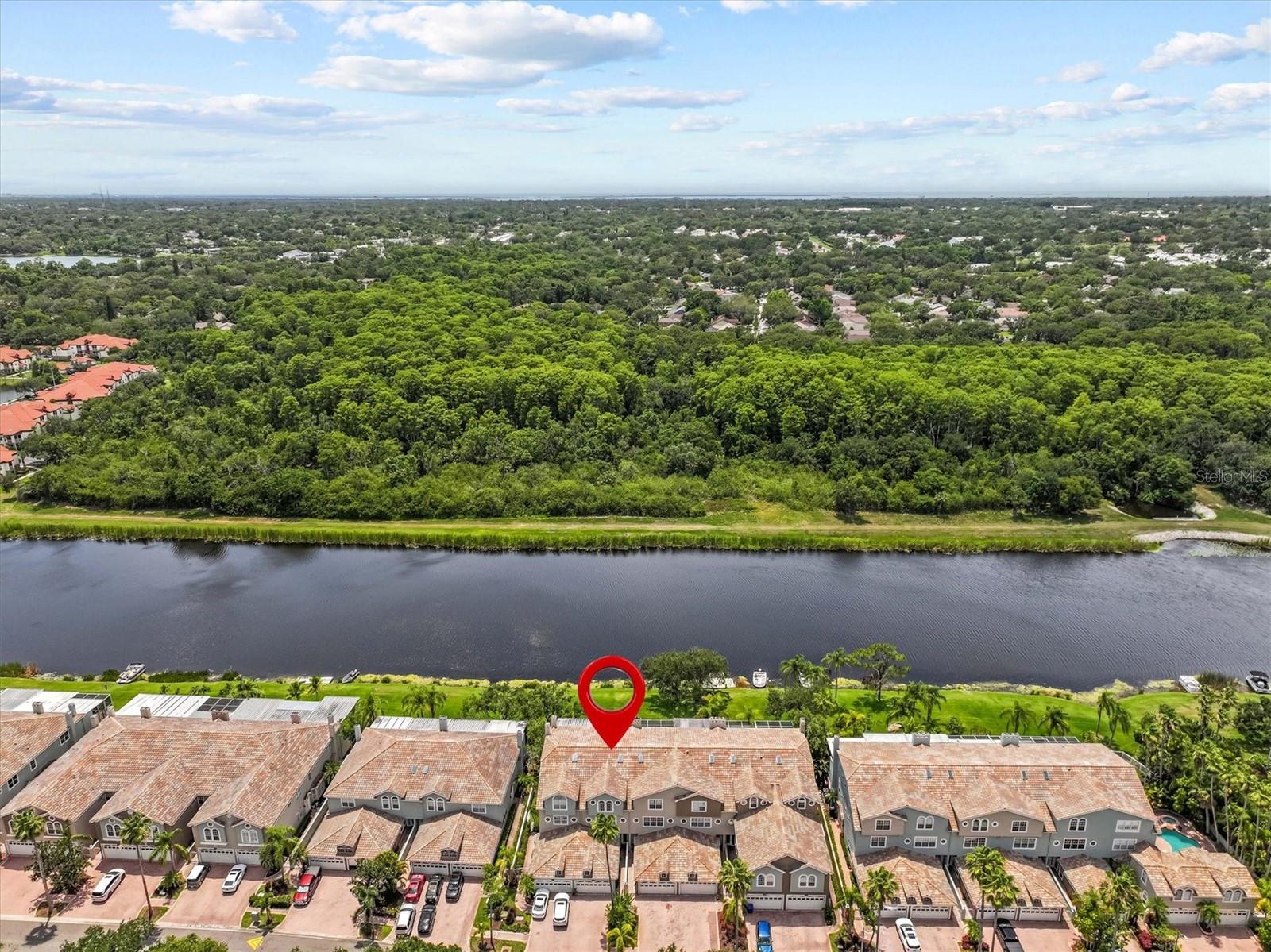 Listing photo id 68 for 1622 Lago Vista Boulevard