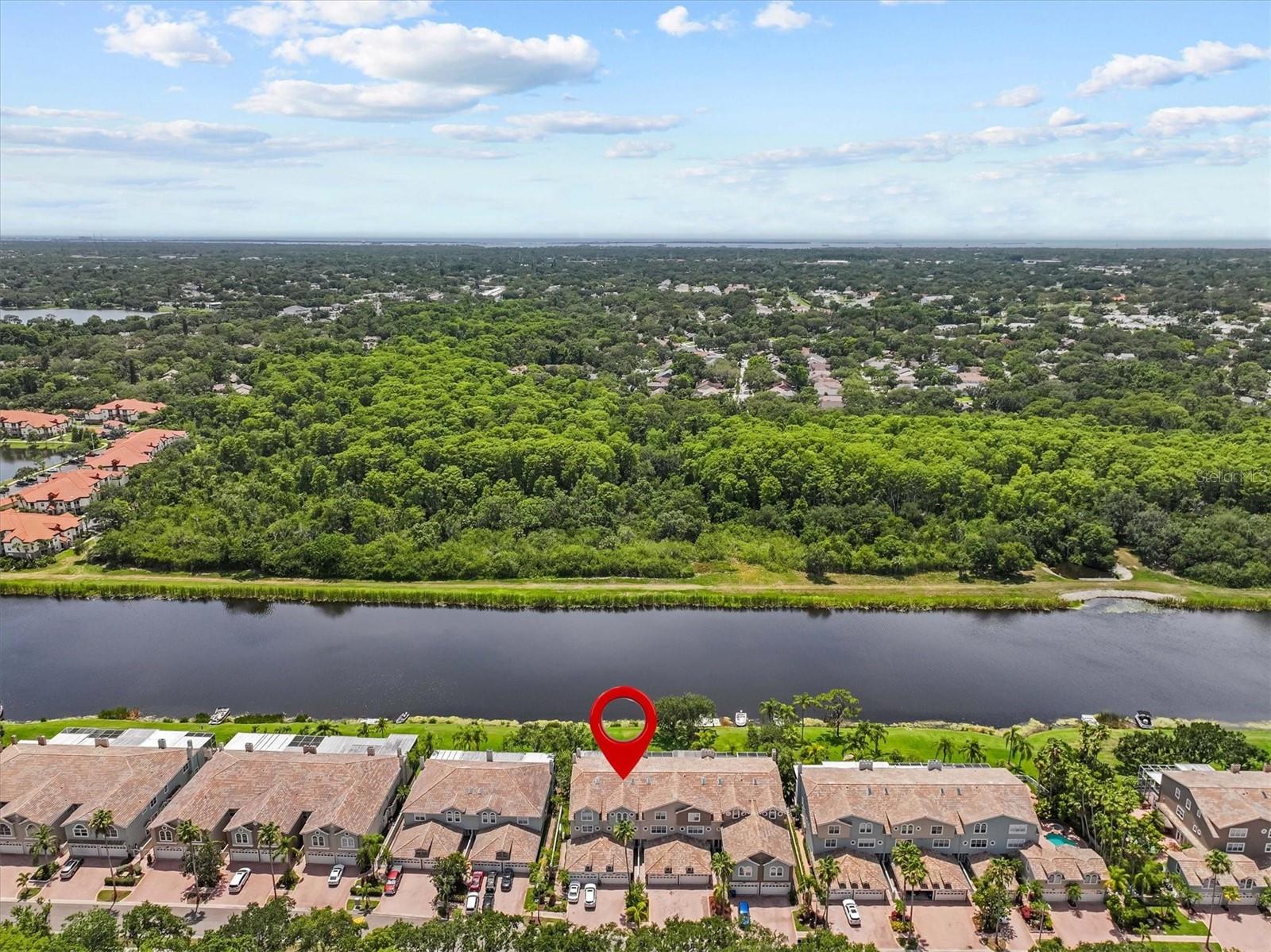Listing photo id 70 for 1622 Lago Vista Boulevard