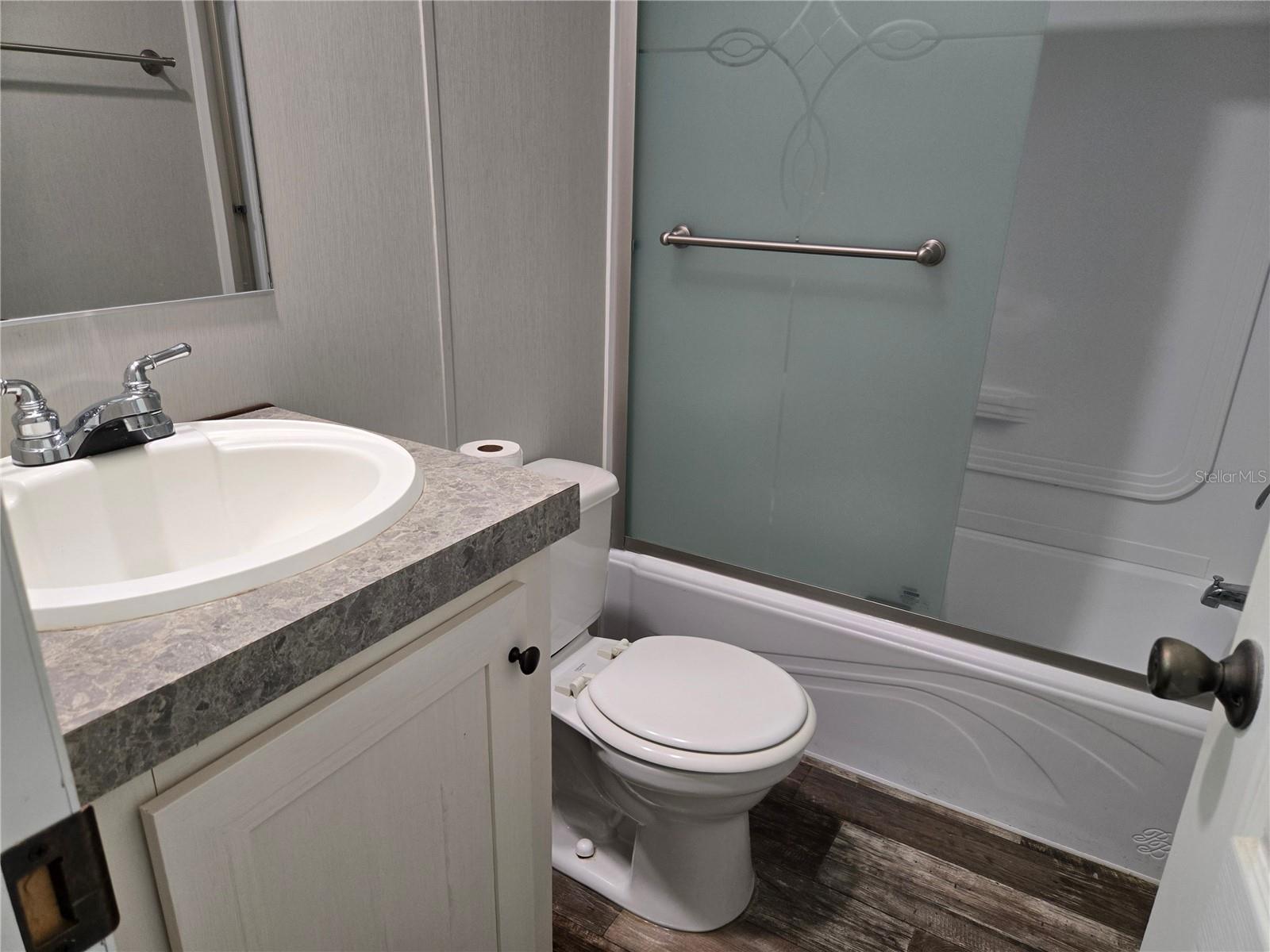 Image 3 of 6 For 806 Elkan Drive