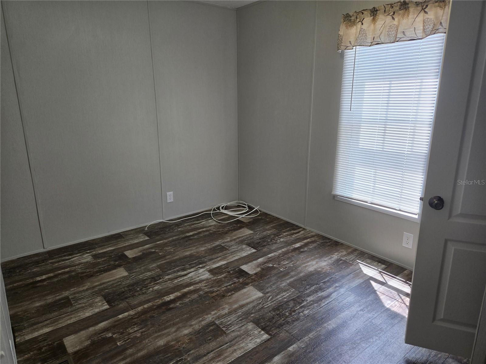 Image 5 of 6 For 806 Elkan Drive