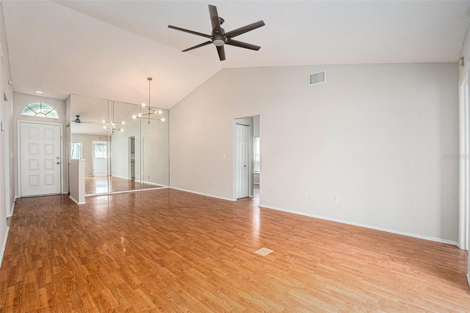 Image 11 of 44 For 11222 Clayridge Drive