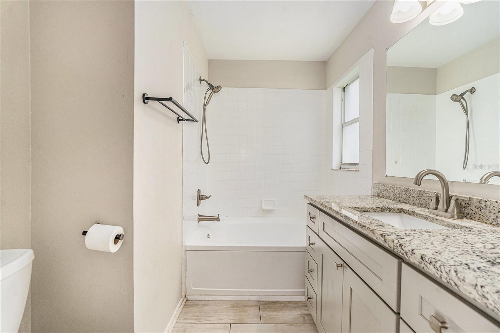 Image 19 of 44 For 11222 Clayridge Drive