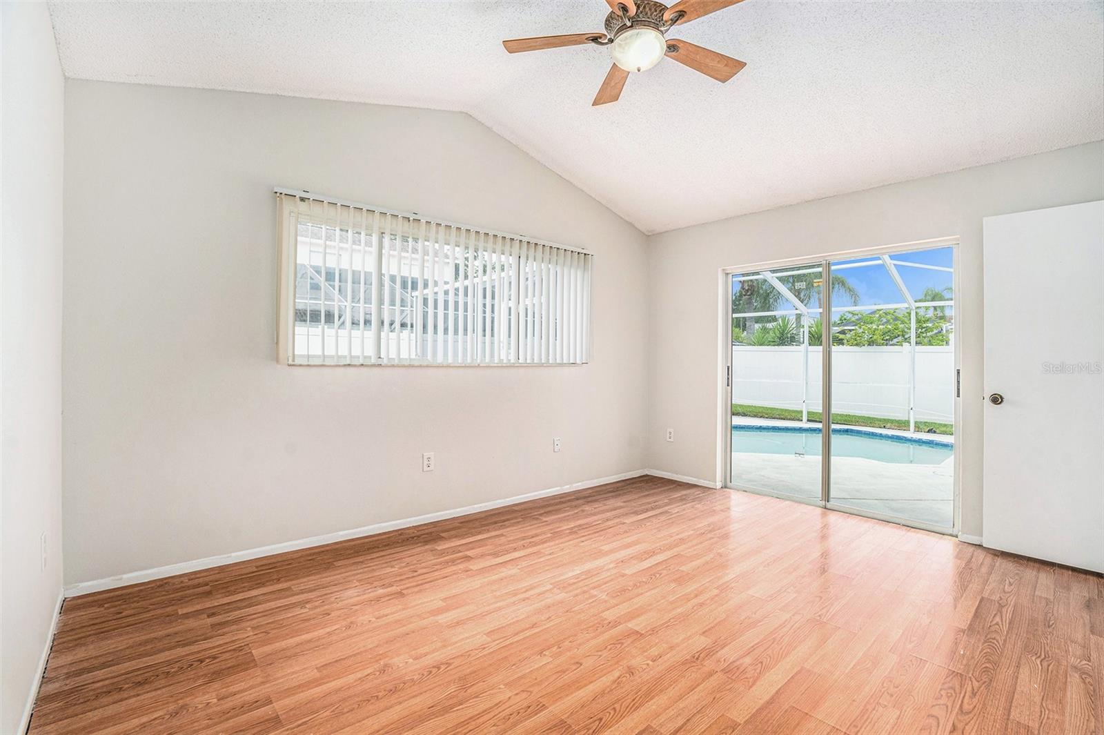 Image 20 of 44 For 11222 Clayridge Drive