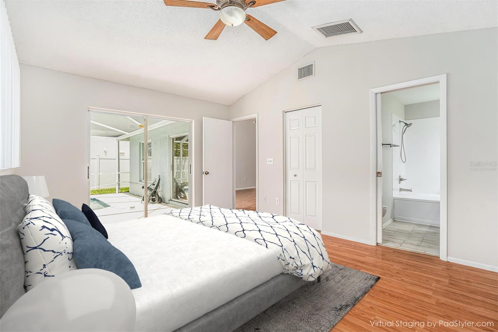 Image 22 of 44 For 11222 Clayridge Drive
