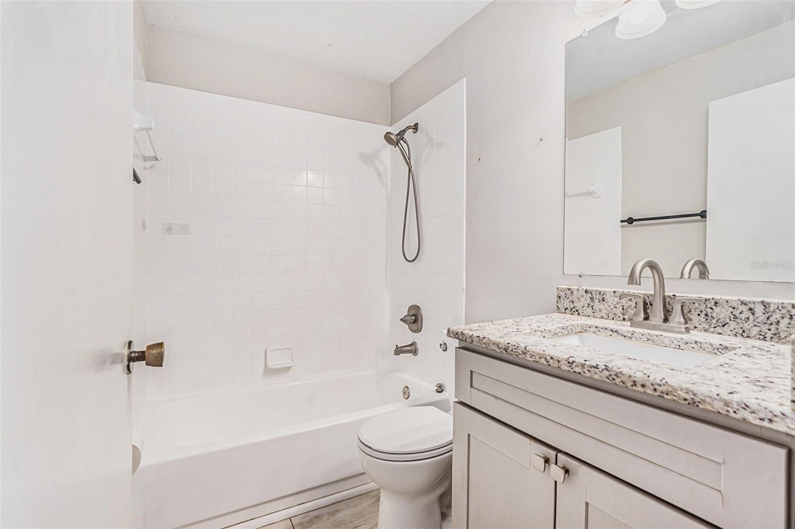 Image 27 of 44 For 11222 Clayridge Drive