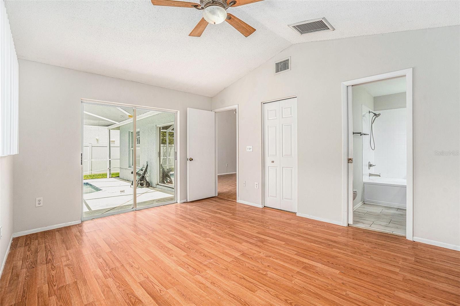Image 8 of 44 For 11222 Clayridge Drive