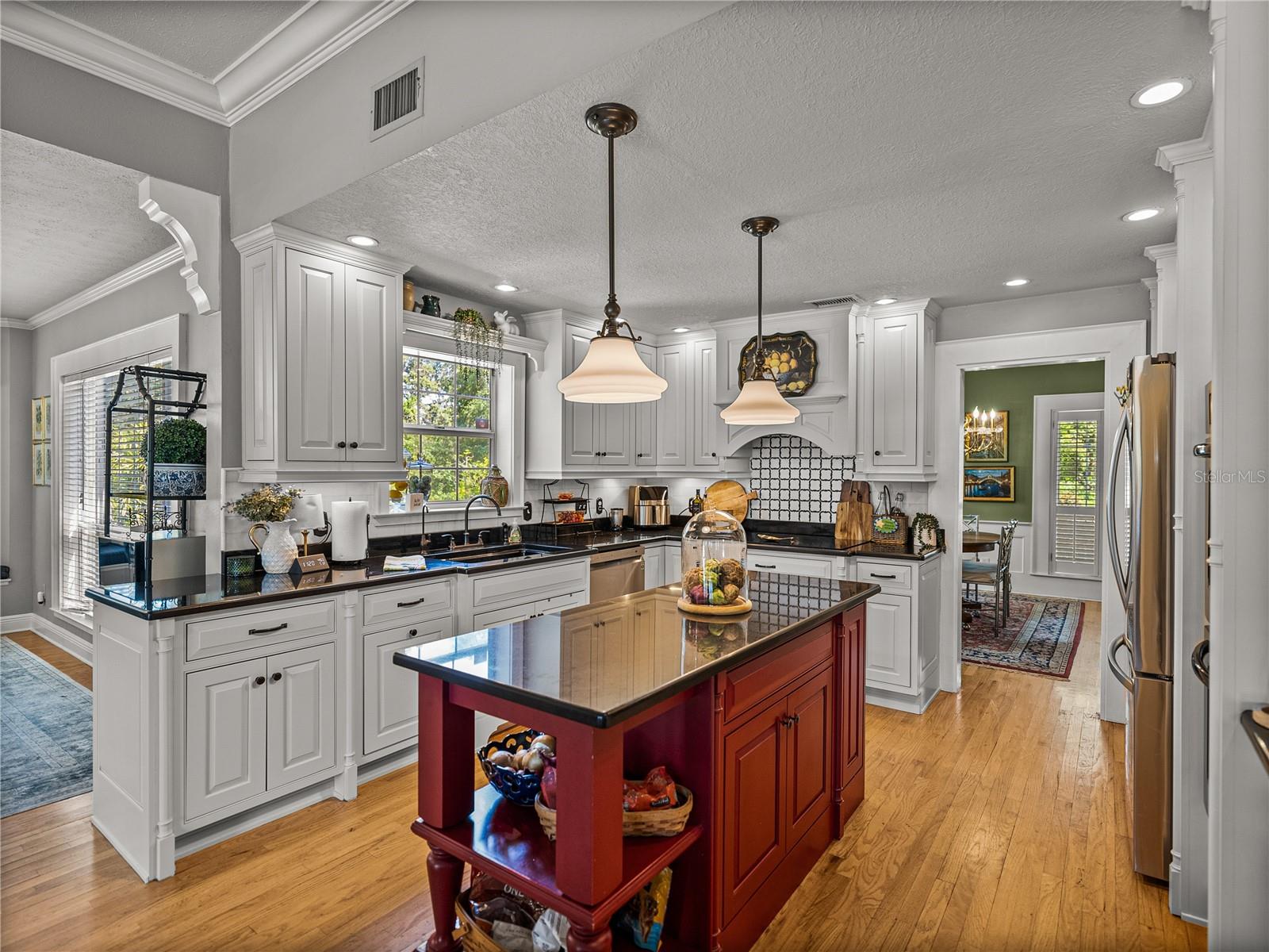 Image 29 of 88 For 4611 Ackerly Way