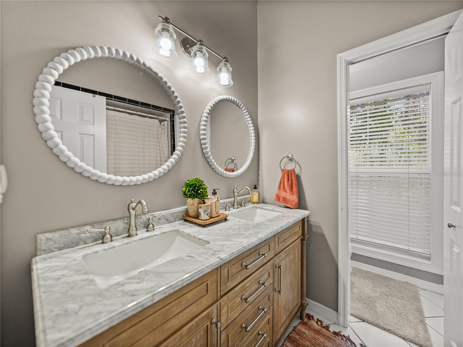 Image 44 of 88 For 4611 Ackerly Way