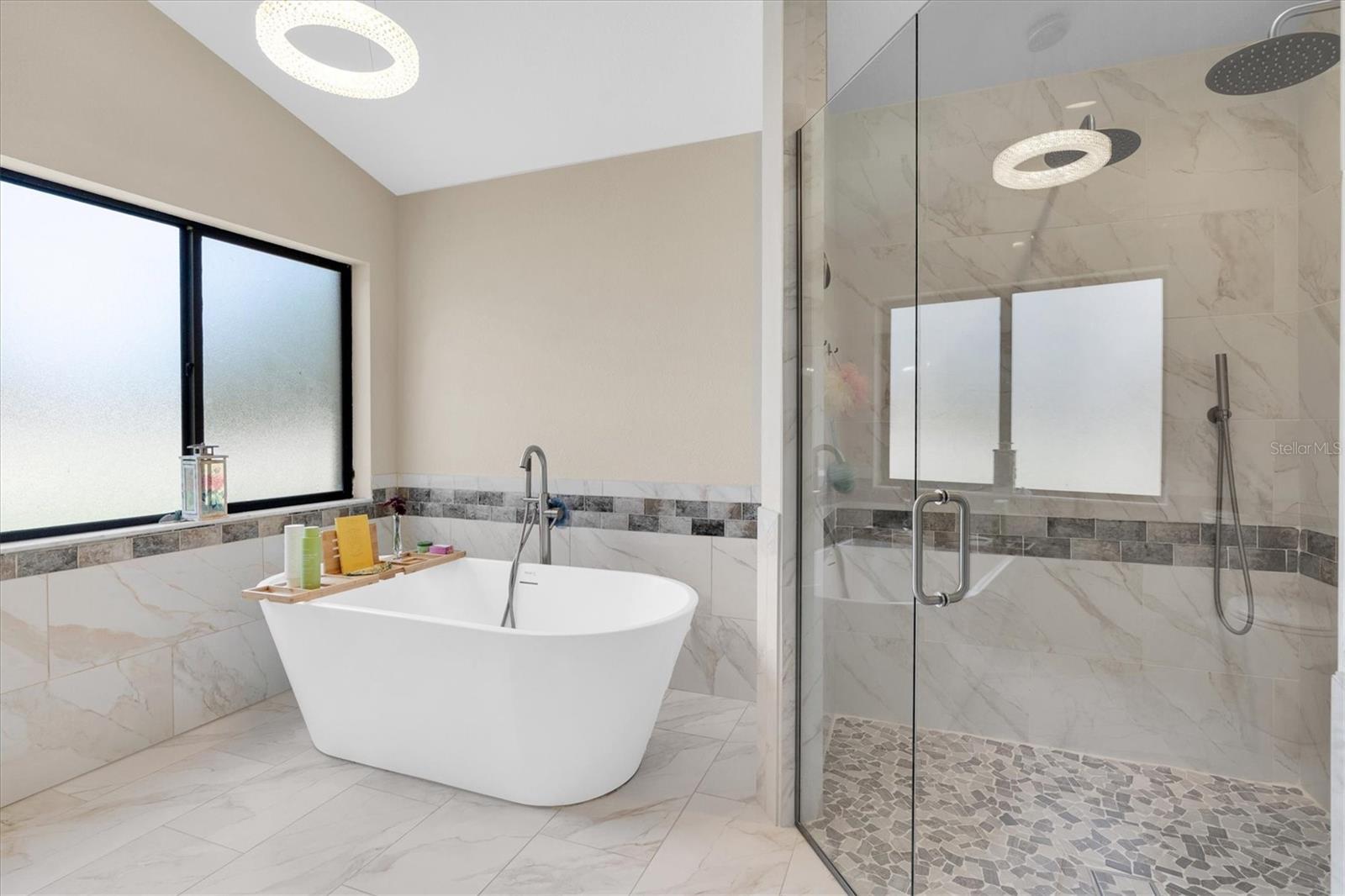 Listing photo id 21 for 4049 Wellington Parkway