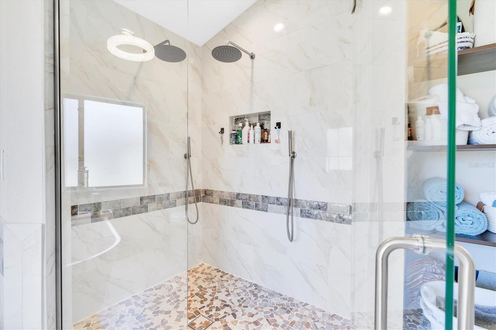 Listing photo id 22 for 4049 Wellington Parkway
