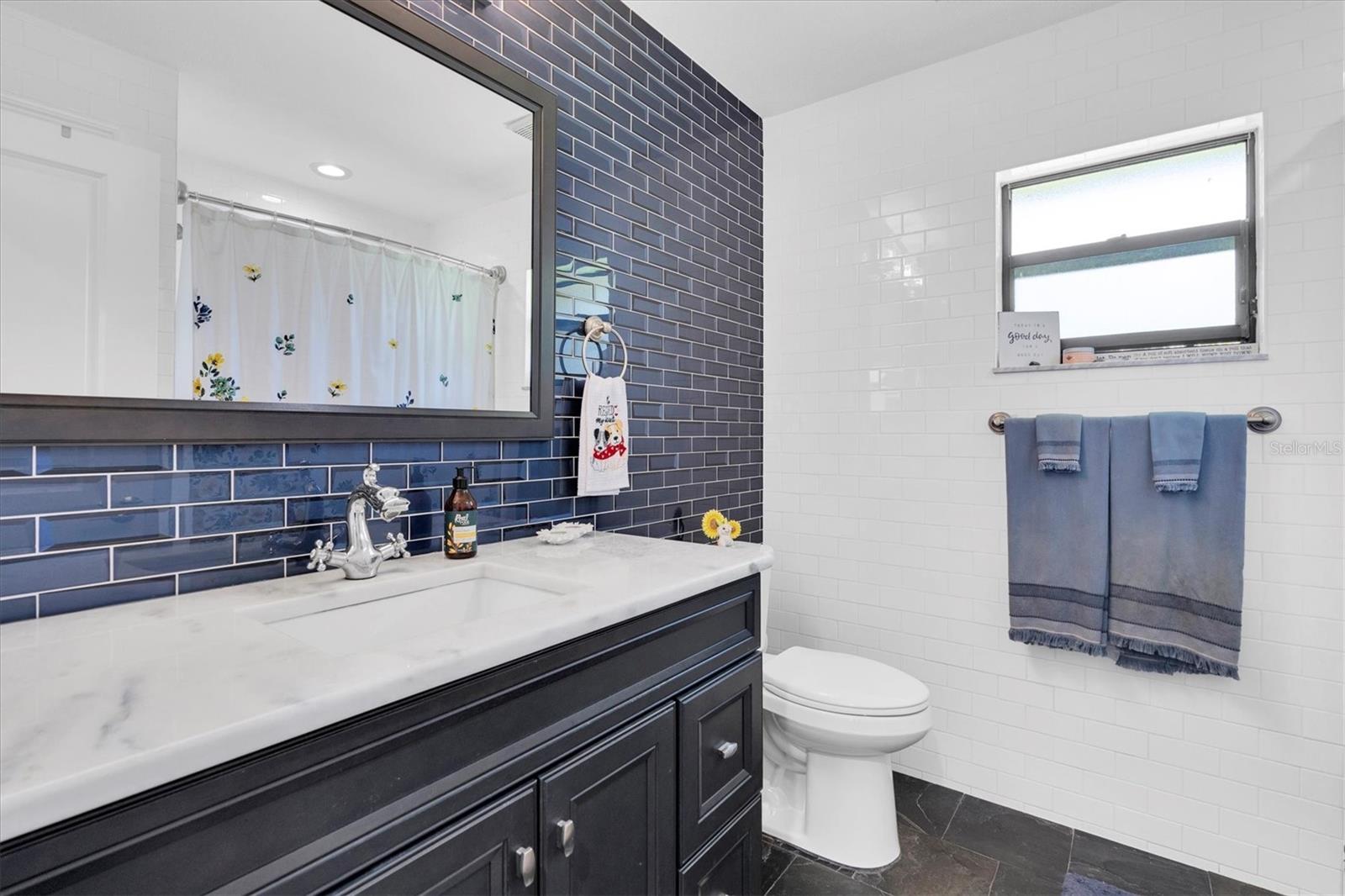 Listing photo id 25 for 4049 Wellington Parkway