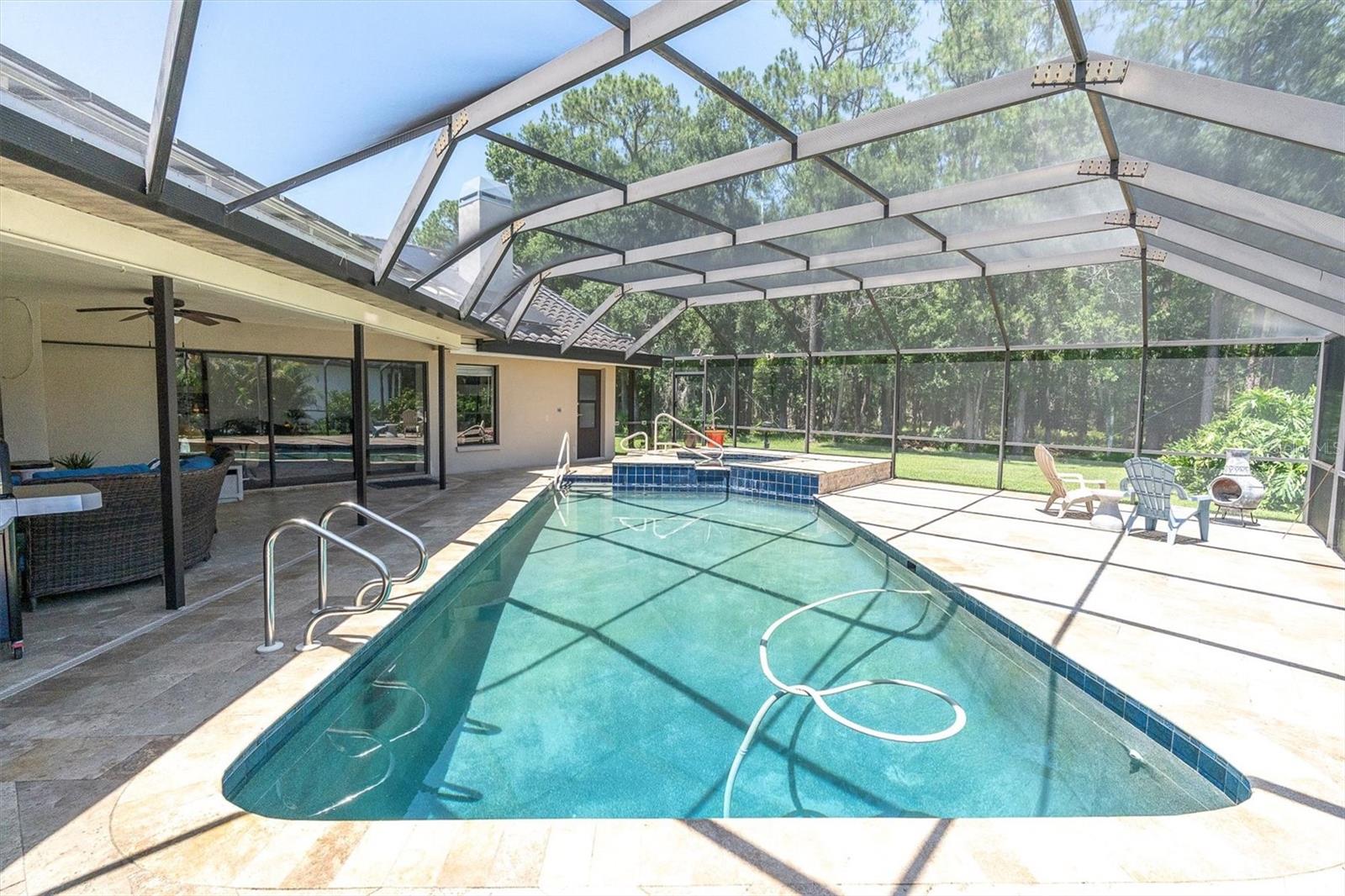 Listing photo id 1 for 4049 Wellington Parkway