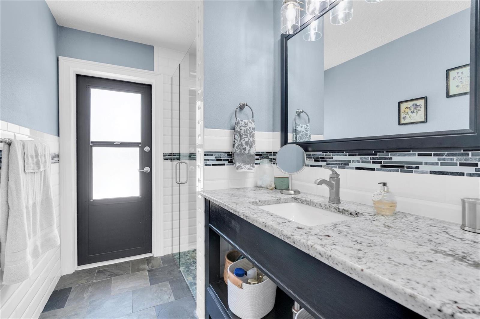 Listing photo id 28 for 4049 Wellington Parkway