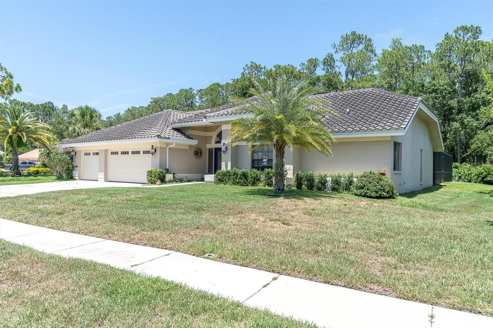 Listing photo id 43 for 4049 Wellington Parkway