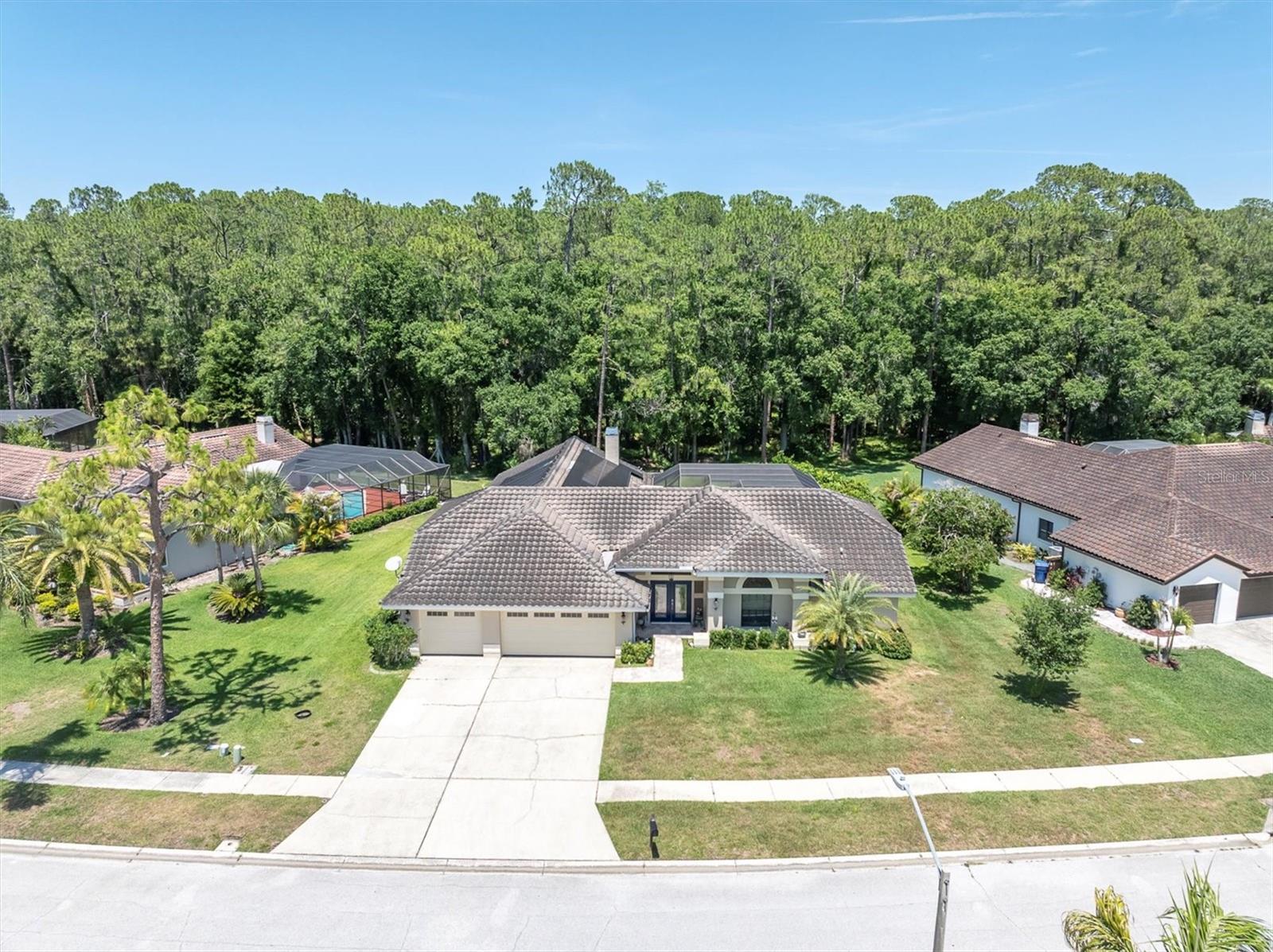 Listing photo id 45 for 4049 Wellington Parkway
