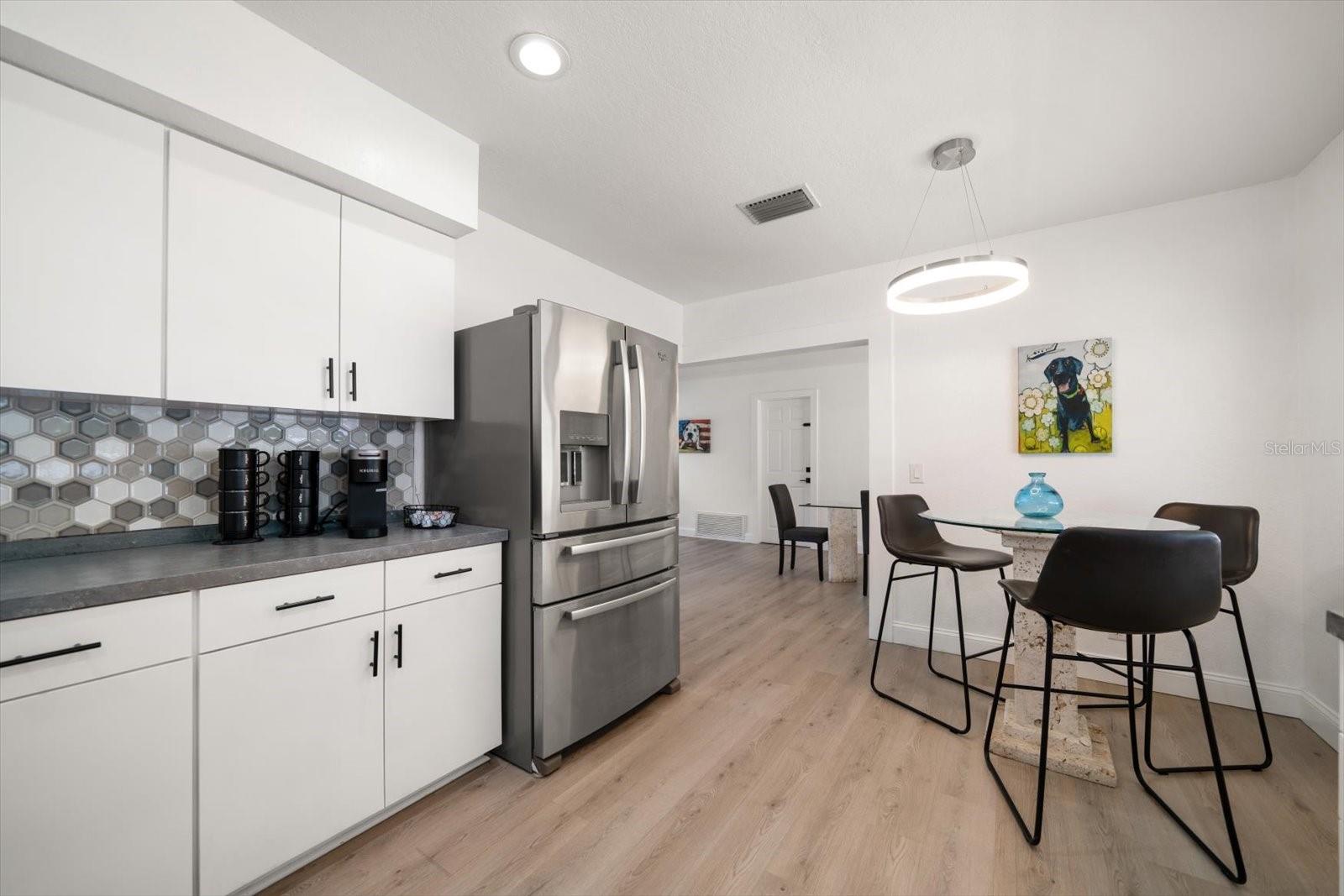 Image 16 of 58 For 13514 Oval Drive W