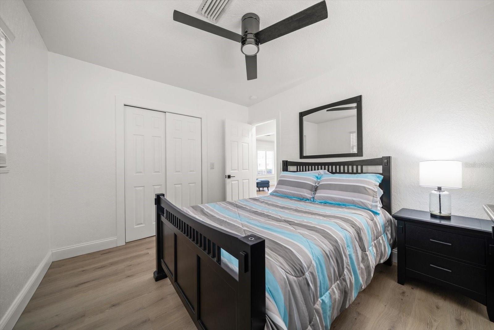 Image 36 of 58 For 13514 Oval Drive W