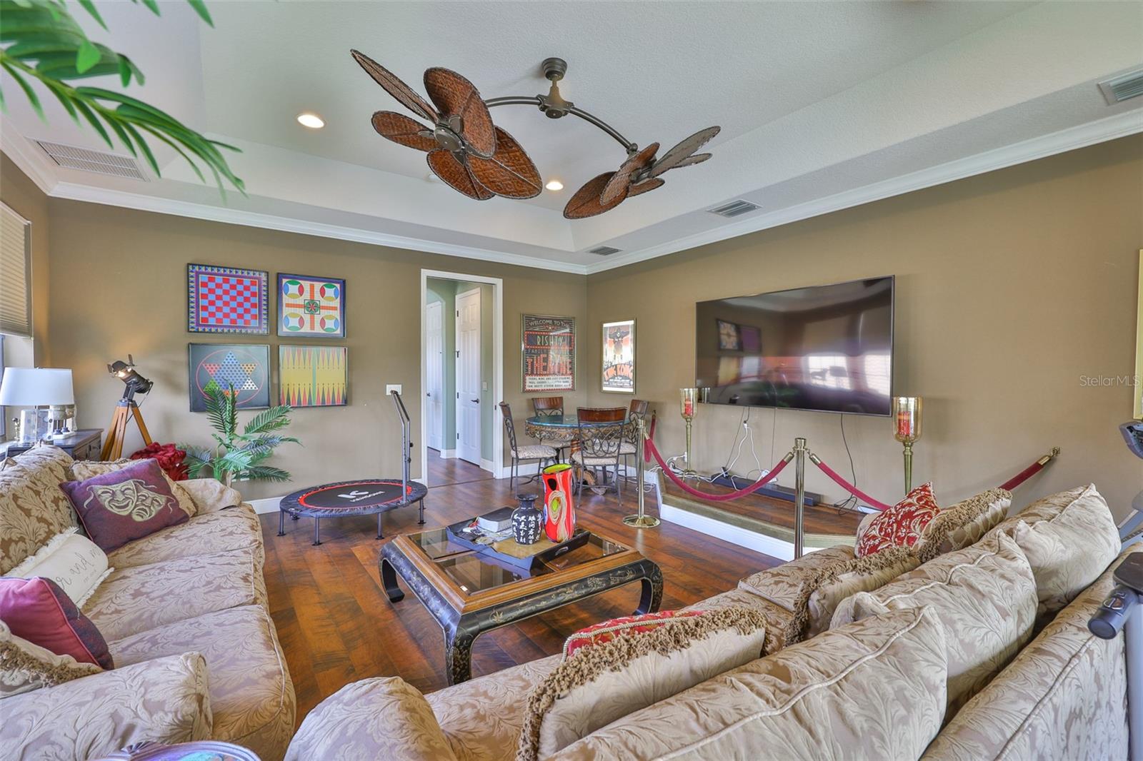 Image 47 of 89 For 5417 Tybee Island Drive