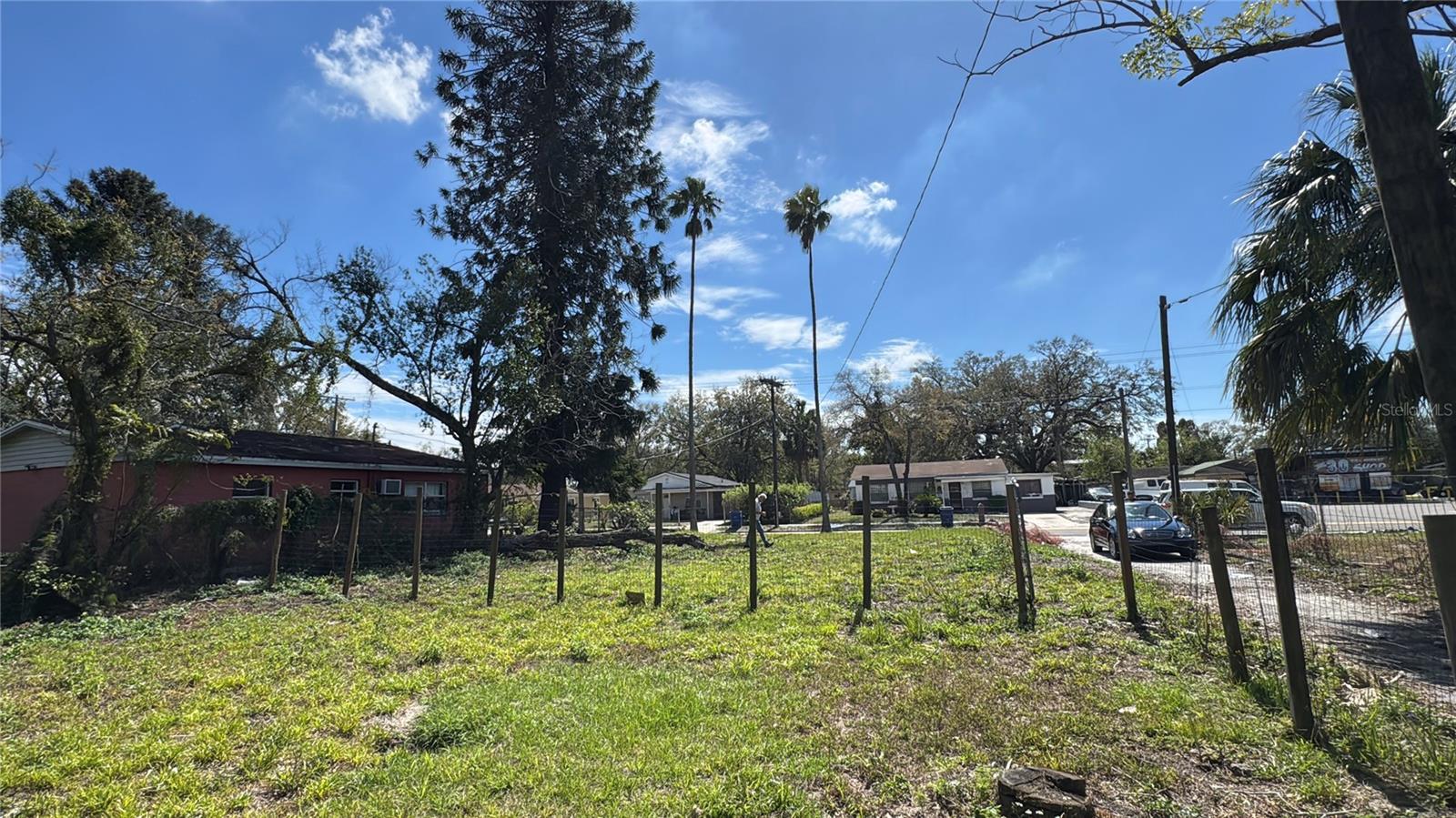 Listing photo id 3 for 3008 Osborne Avenue