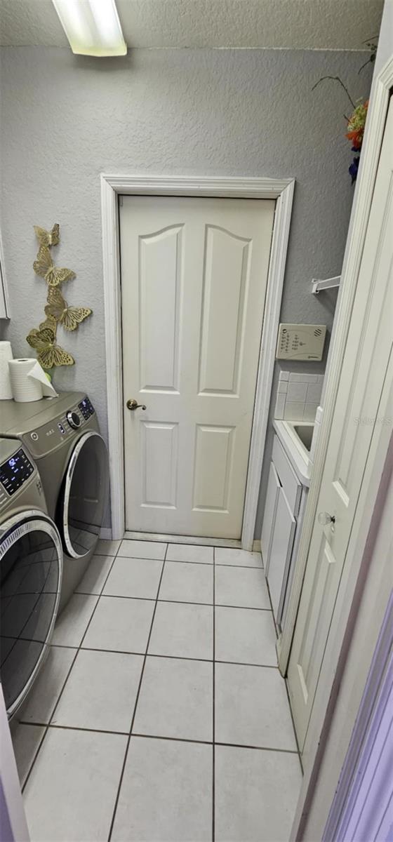 Image 32 of 42 For 4500 Onorio Street