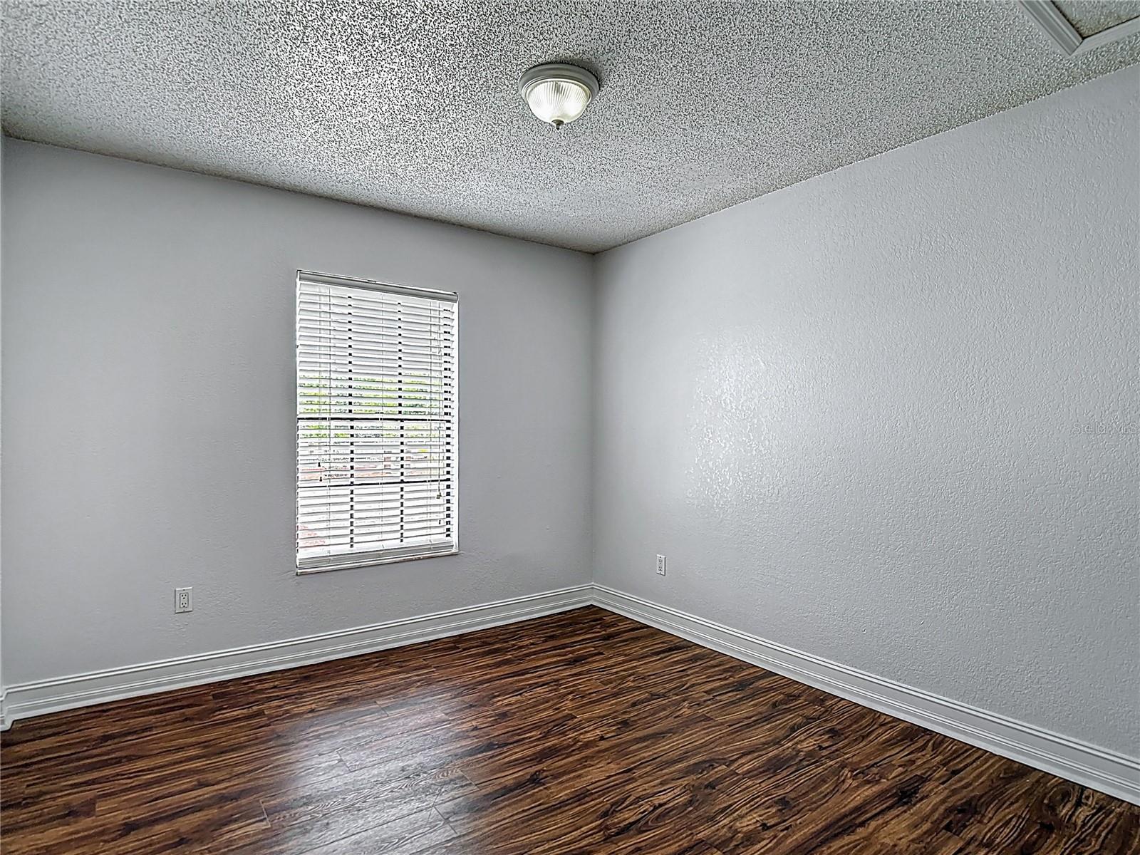 Image 24 of 41 For 21032 Voyager Blvd  8