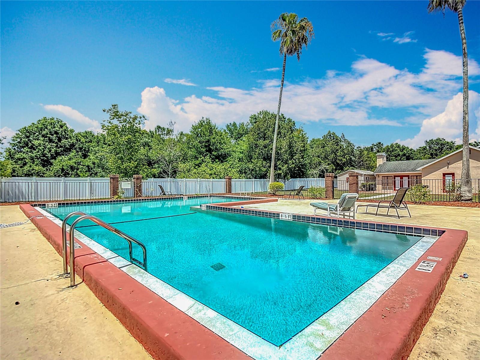 Image 35 of 41 For 21032 Voyager Blvd  8