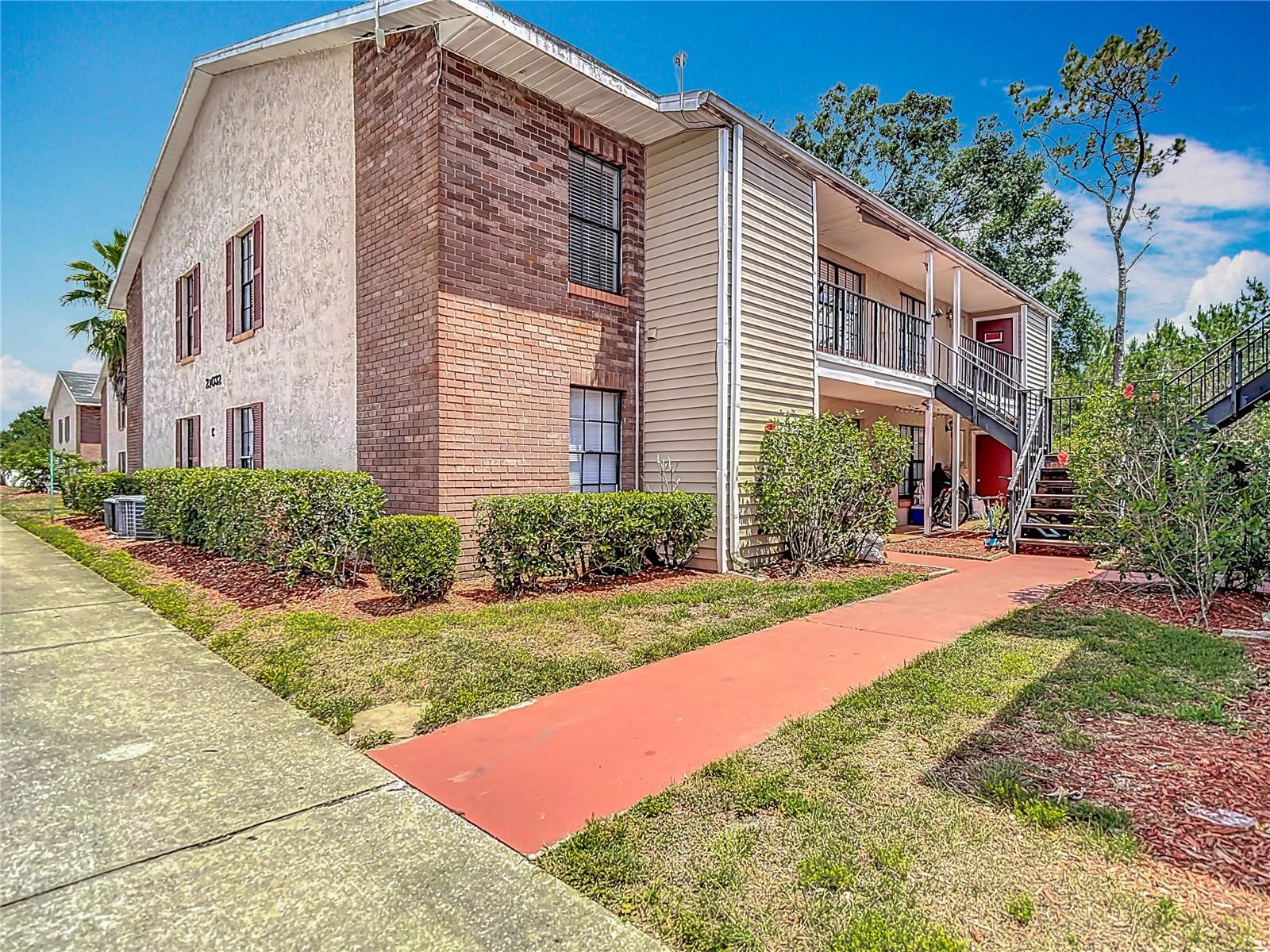 Image 4 of 41 For 21032 Voyager Blvd  8