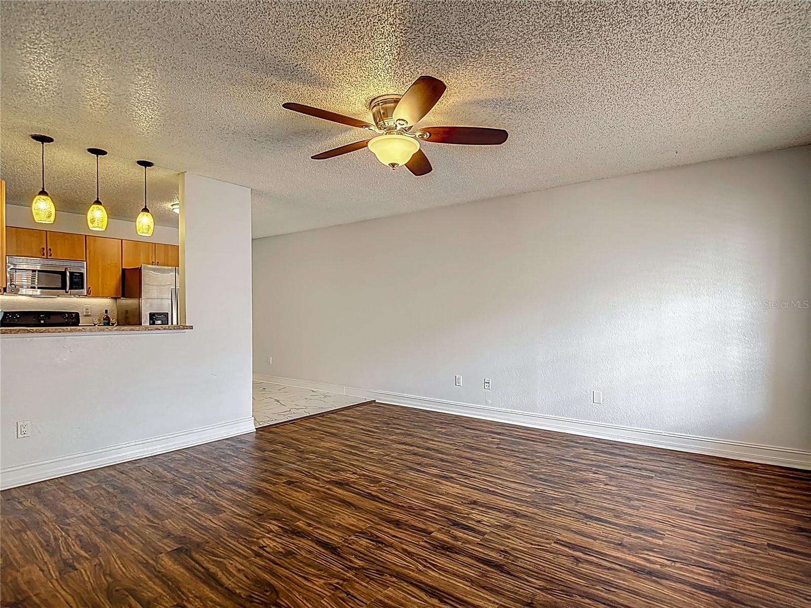 Image 9 of 41 For 21032 Voyager Blvd  8