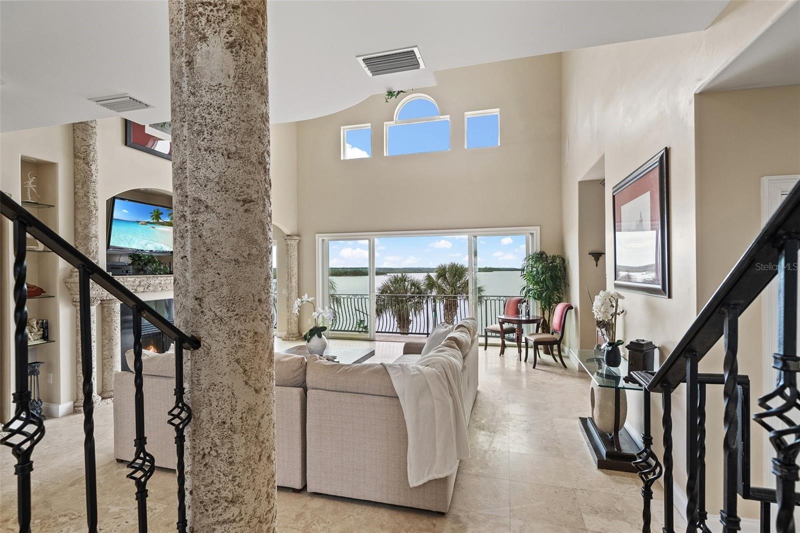 Listing photo id 9 for 3236 Gulf Winds Circle