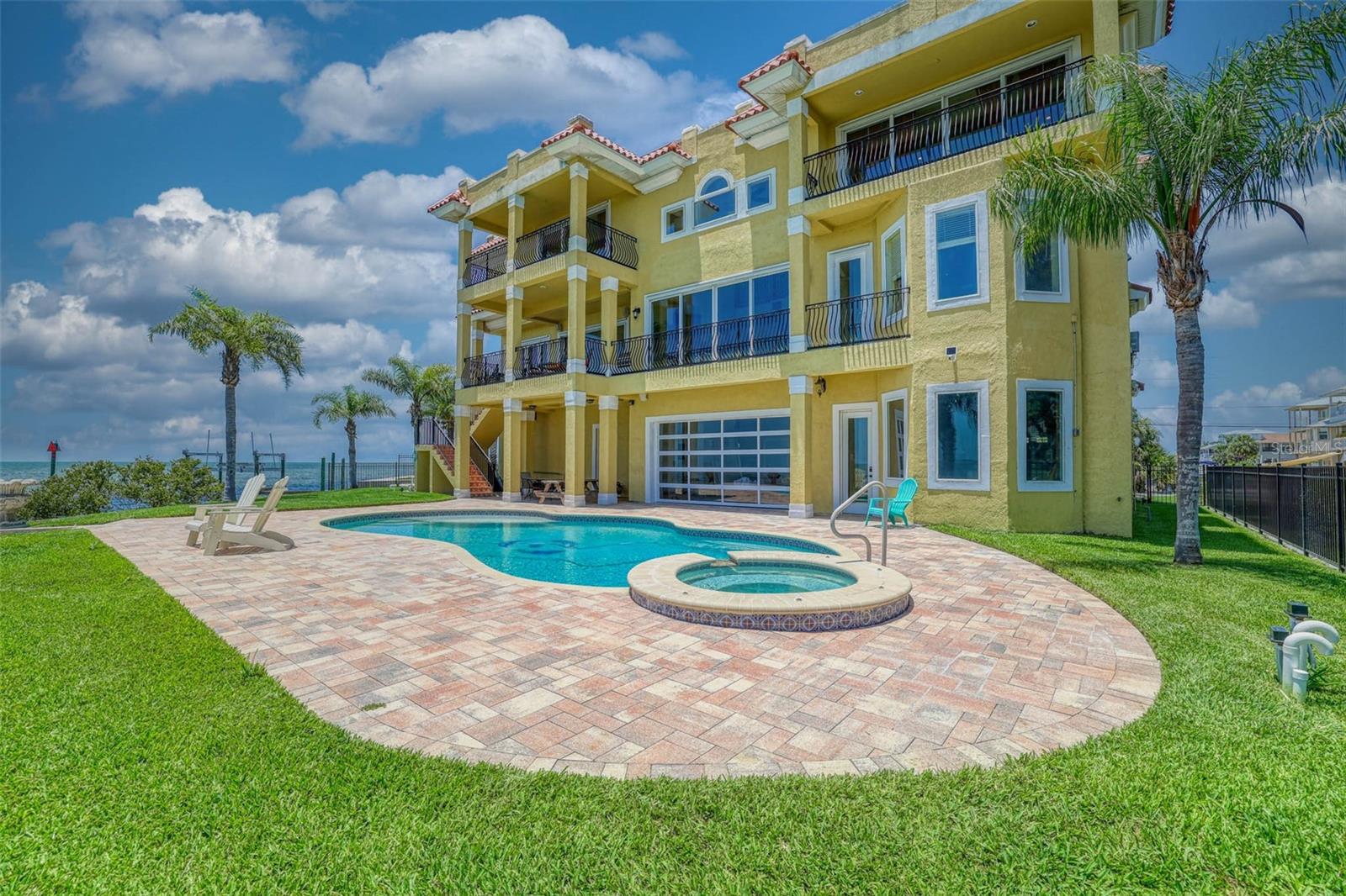 Listing photo id 1 for 3236 Gulf Winds Circle