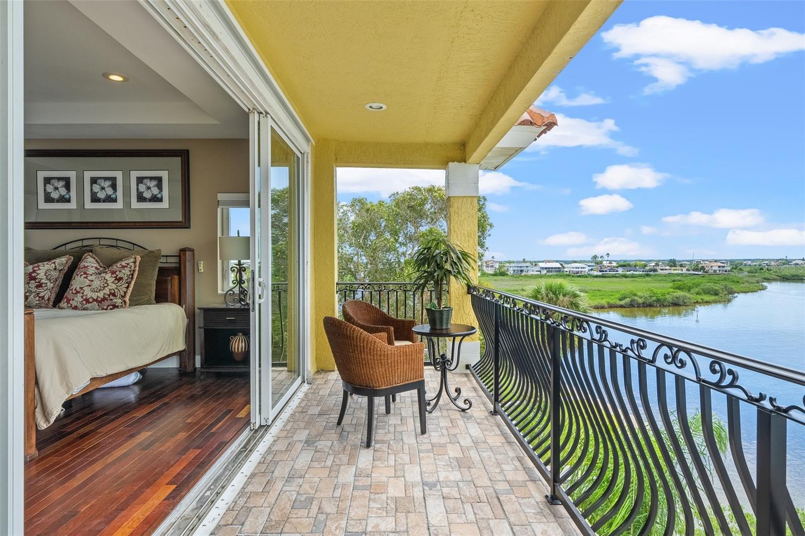 Listing photo id 41 for 3236 Gulf Winds Circle