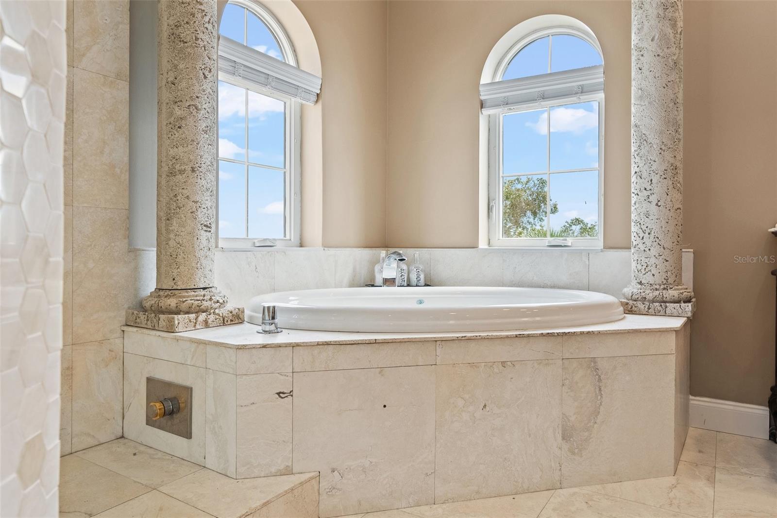 Listing photo id 51 for 3236 Gulf Winds Circle