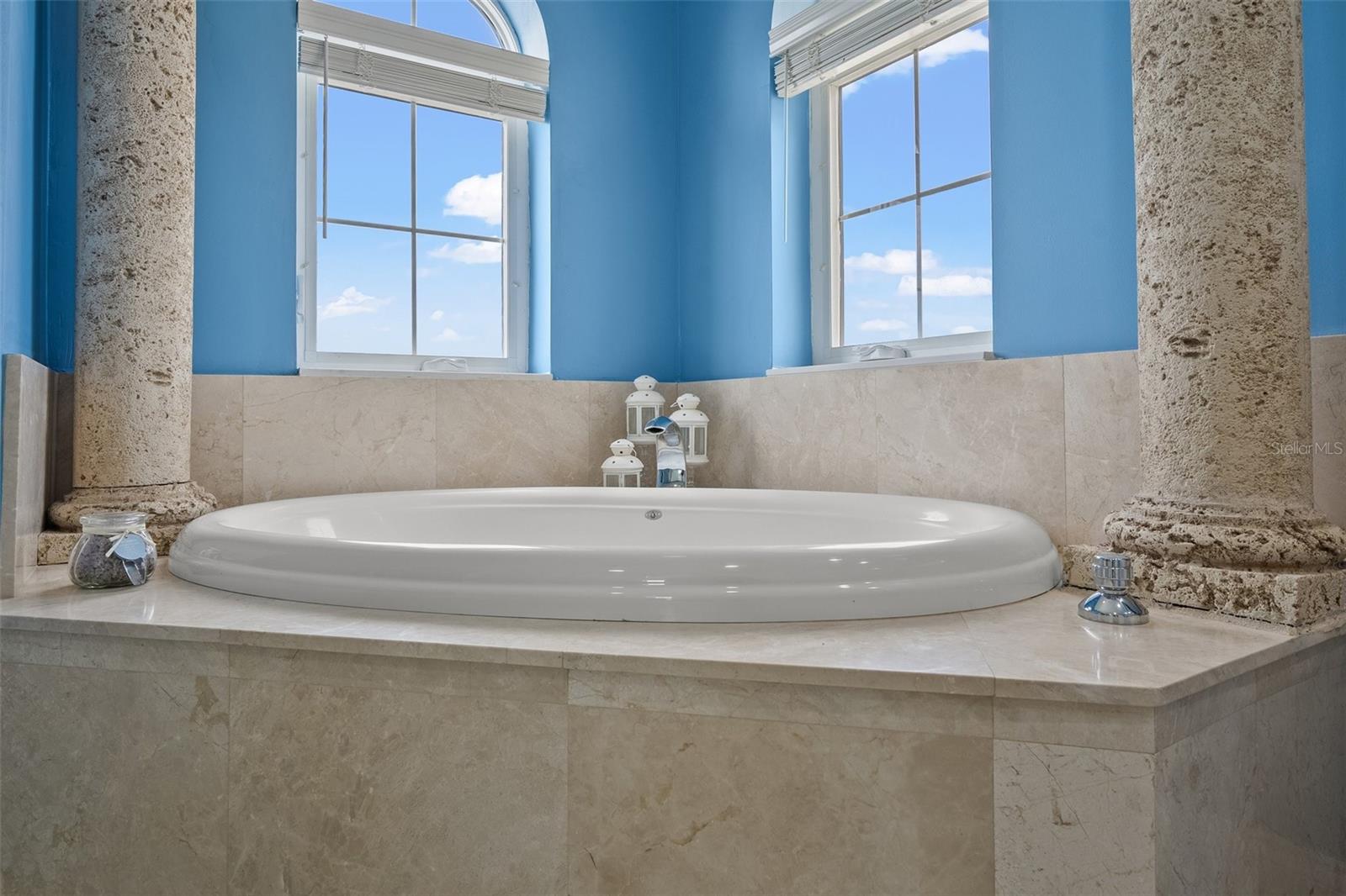 Listing photo id 56 for 3236 Gulf Winds Circle