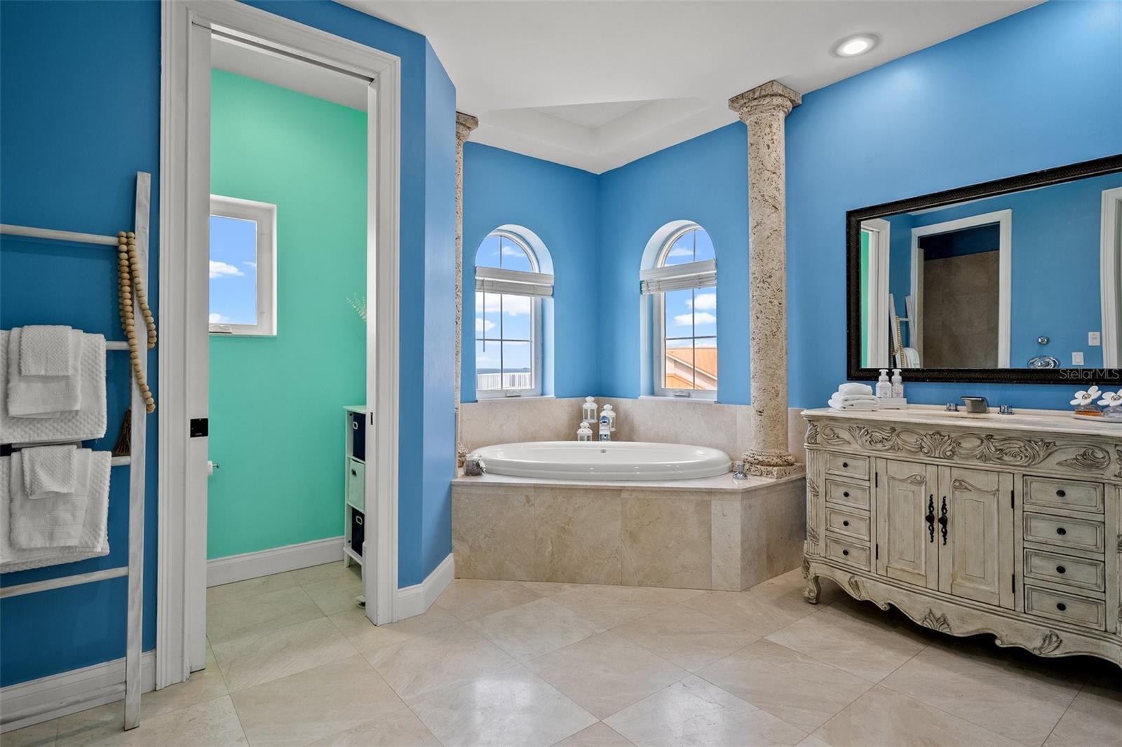 Listing photo id 57 for 3236 Gulf Winds Circle