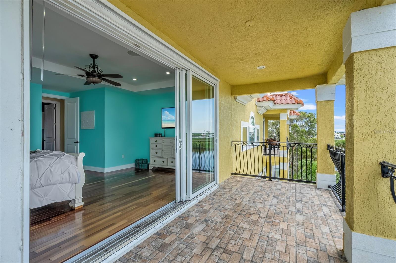 Listing photo id 66 for 3236 Gulf Winds Circle