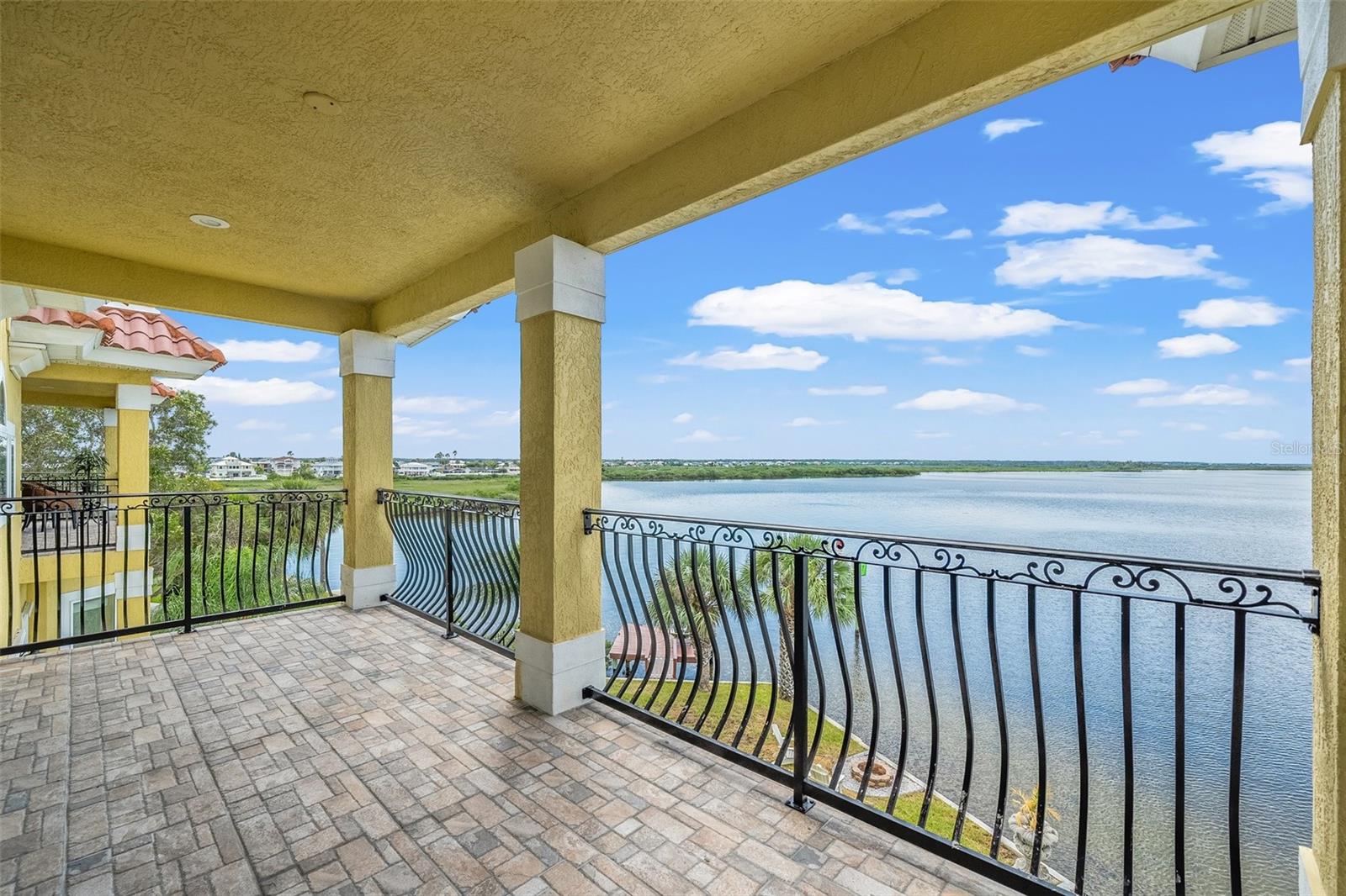 Listing photo id 67 for 3236 Gulf Winds Circle