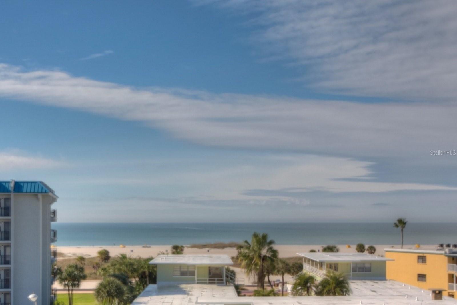 Image 28 of 72 For 11605 Gulf Boulevard 506