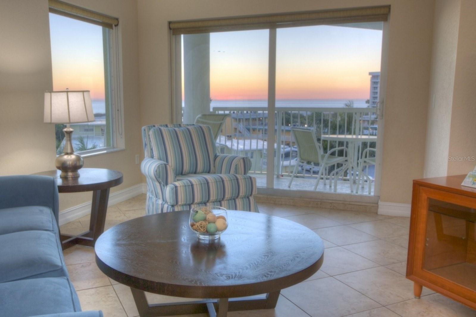 Image 4 of 72 For 11605 Gulf Boulevard 506