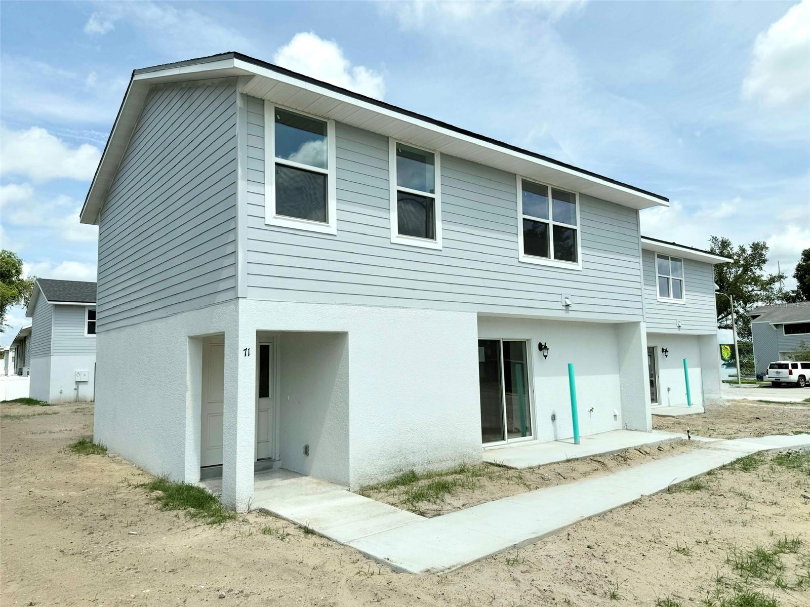 Image 20 of 22 For 222 Carpenters Way 71