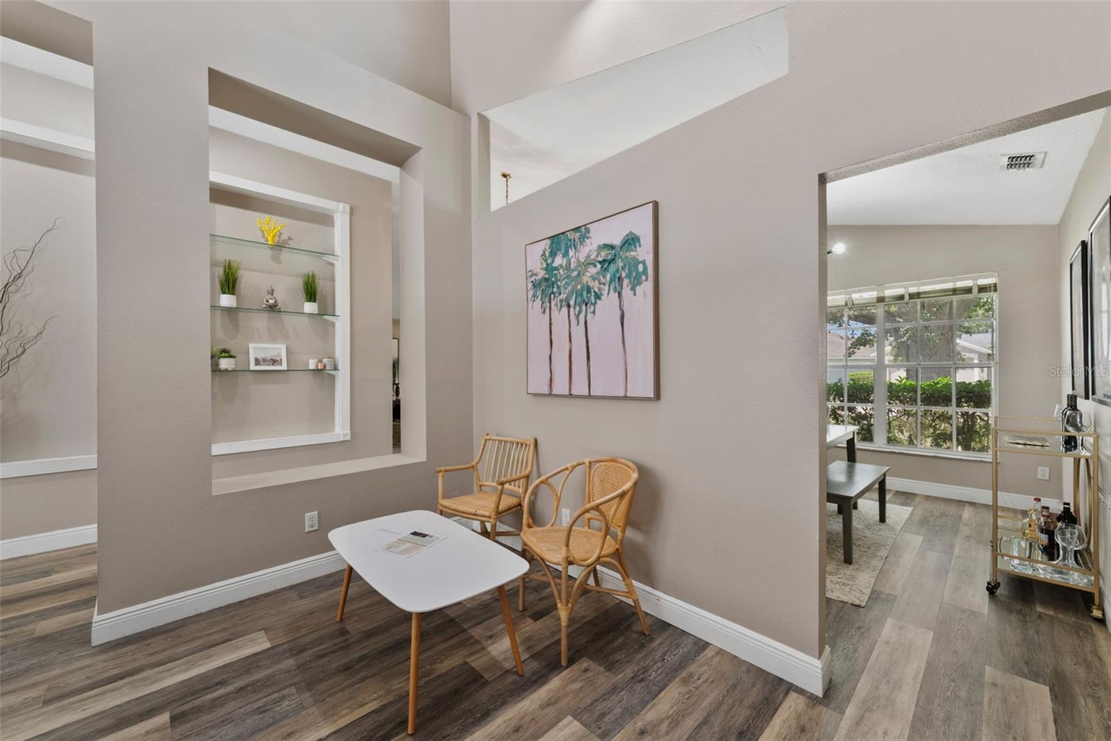 Image 19 of 52 For 18017 Palm Breeze Drive