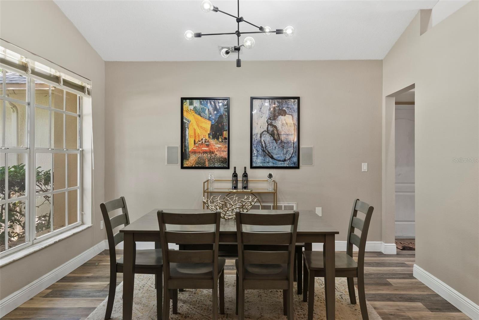 Image 23 of 52 For 18017 Palm Breeze Drive