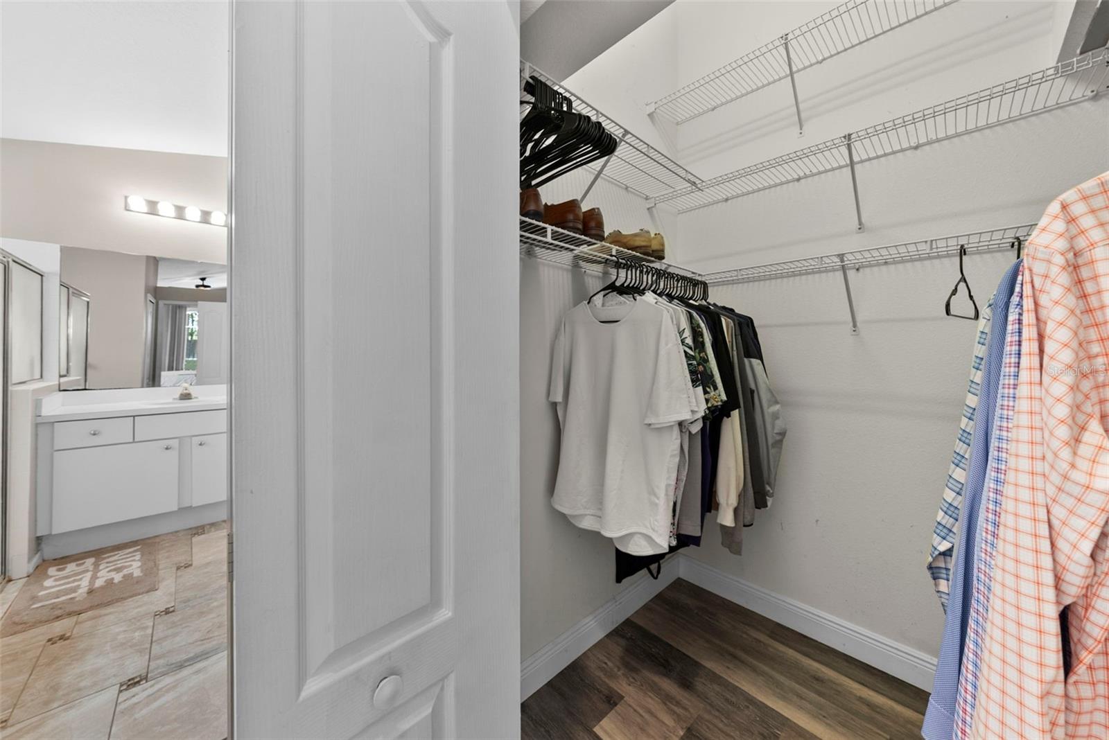 Image 33 of 52 For 18017 Palm Breeze Drive