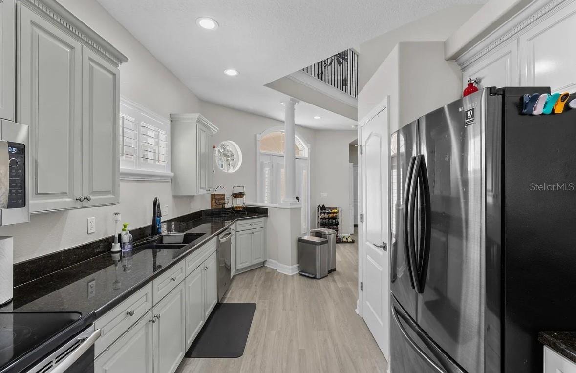 Image 11 of 60 For 202 Audubon Avenue 2
