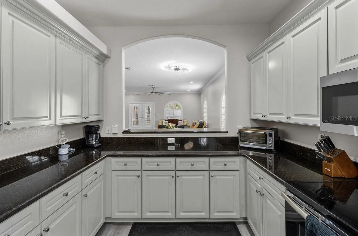Image 14 of 60 For 202 Audubon Avenue 2