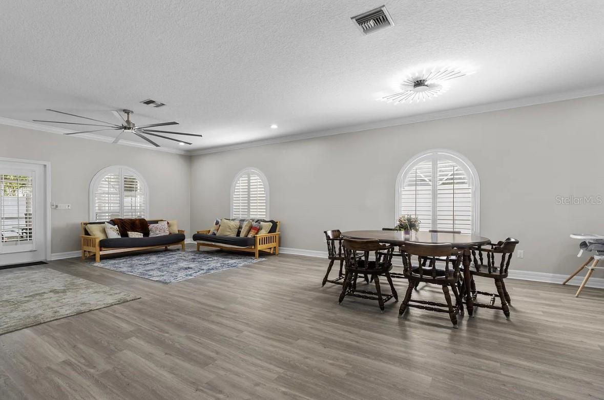 Image 20 of 60 For 202 Audubon Avenue 2