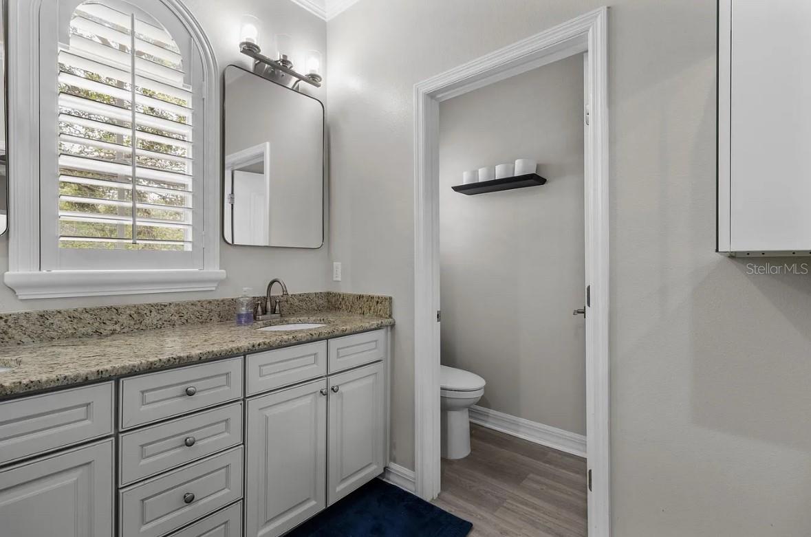 Image 30 of 60 For 202 Audubon Avenue 2