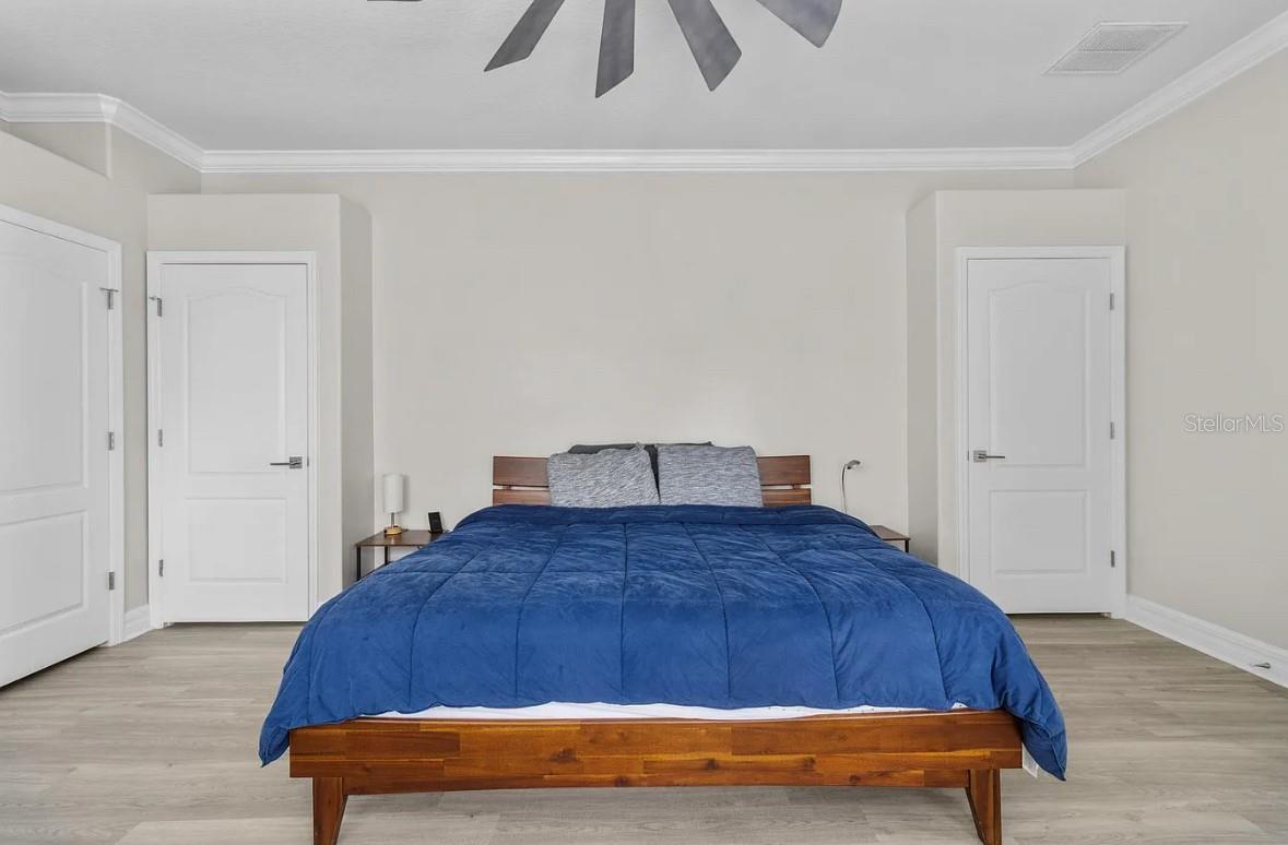 Image 36 of 60 For 202 Audubon Avenue 2