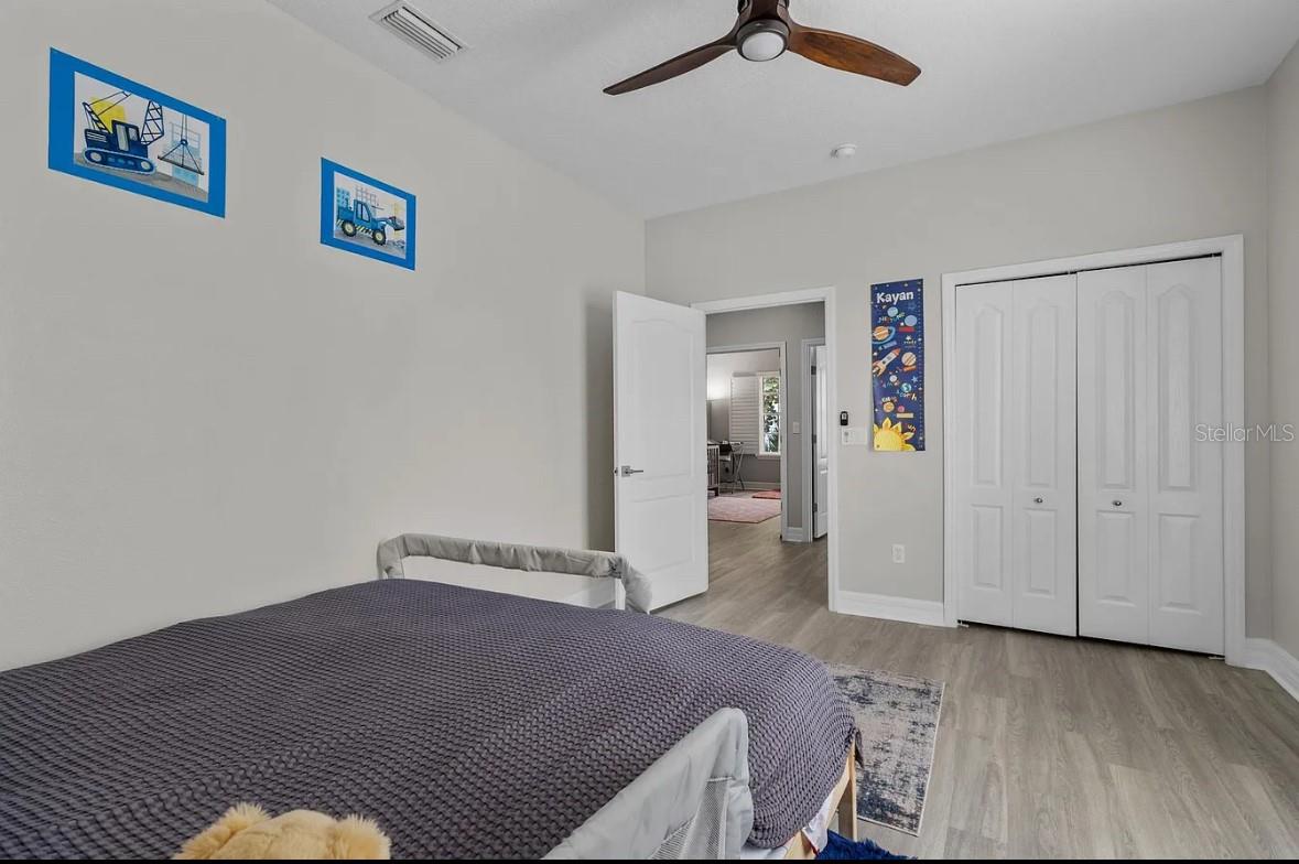Image 41 of 60 For 202 Audubon Avenue 2