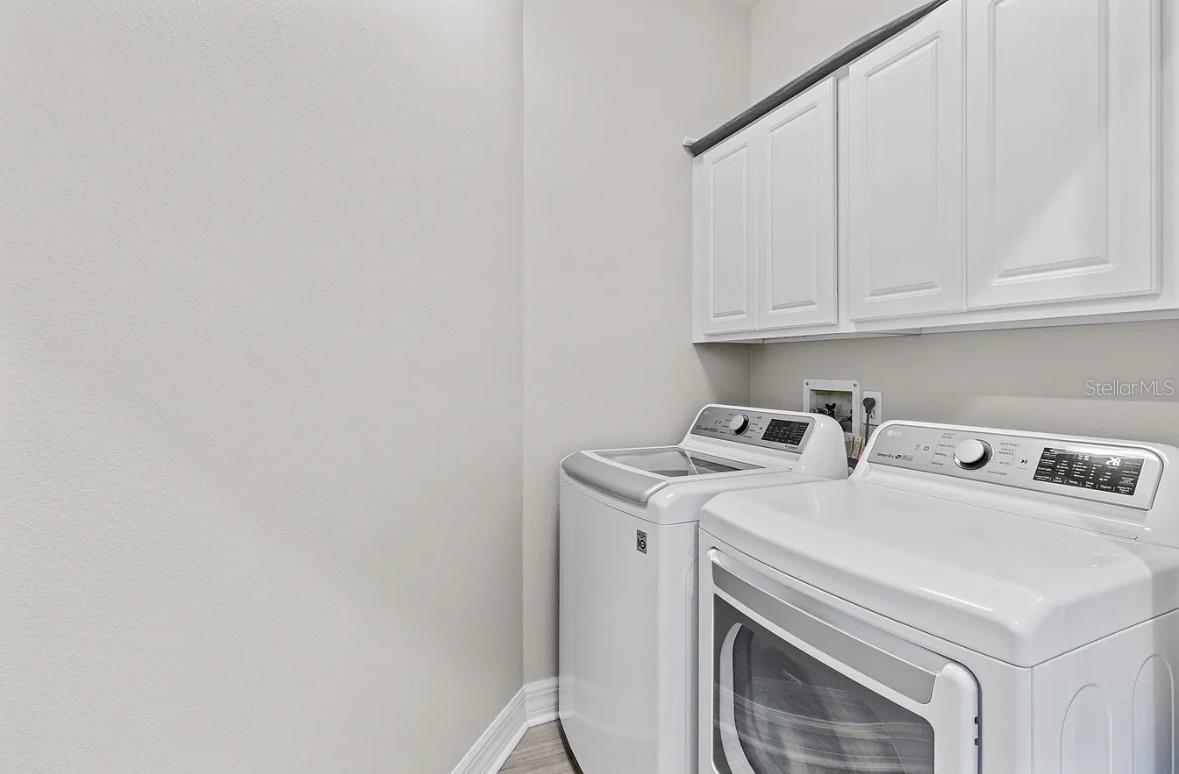 Image 44 of 60 For 202 Audubon Avenue 2